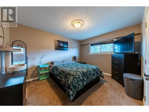 952 Ryan Place, Kamloops, BC - Indoor Photo Showing Bedroom