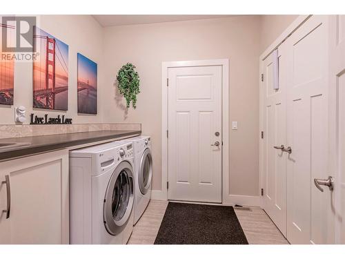 237 Kicking Horse Place, Vernon, BC - Indoor Photo Showing Laundry Room