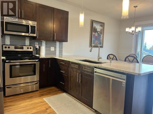 1274 Bergamot Avenue, Kelowna, BC - Indoor Photo Showing Kitchen With Stainless Steel Kitchen With Upgraded Kitchen