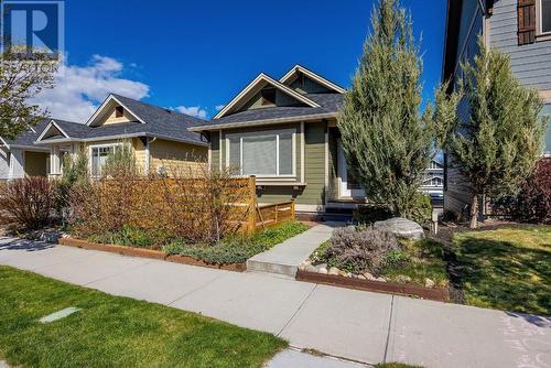 1274 Bergamot Avenue, Kelowna, BC - Outdoor With Facade