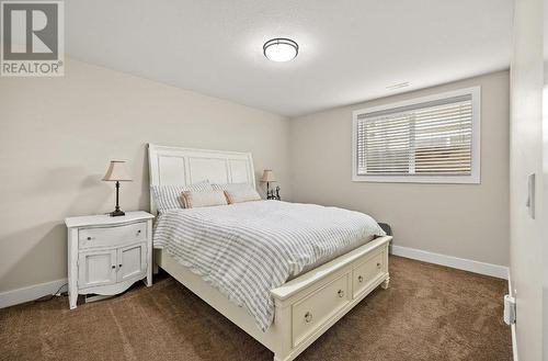 1274 Bergamot Avenue, Kelowna, BC - Indoor Photo Showing Bedroom