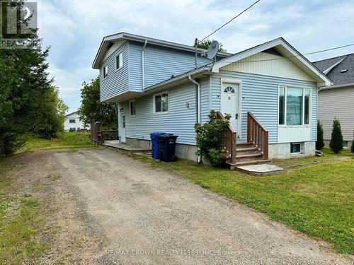 8 Wolfe Street, Kapuskasing, ON - Outdoor