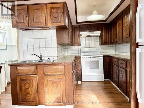 8 Wolfe Street, Kapuskasing, ON - Indoor Photo Showing Kitchen With Double Sink