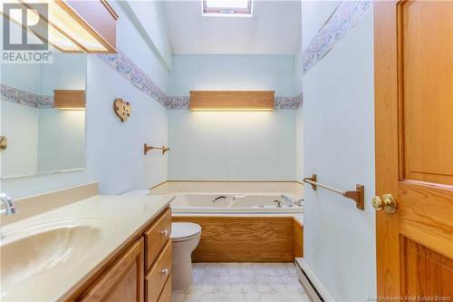 77 Pond Shore Road, Sackville, NB - Indoor Photo Showing Bathroom