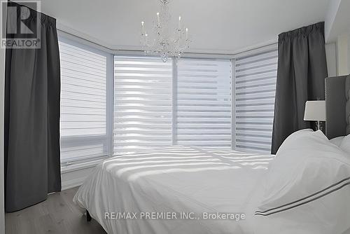 807 - 155 Yorkville Avenue, Toronto, ON - Indoor Photo Showing Bedroom