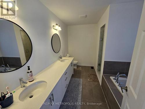 10 Ed Ewert Avenue, Clarington, ON - Indoor Photo Showing Bathroom