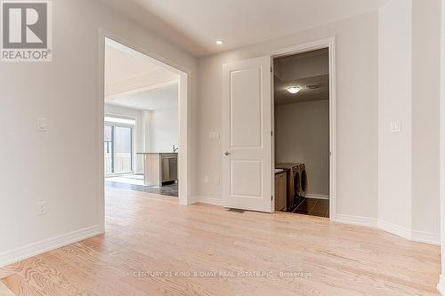 39 Boiton Street, Richmond Hill, ON - Indoor Photo Showing Other Room