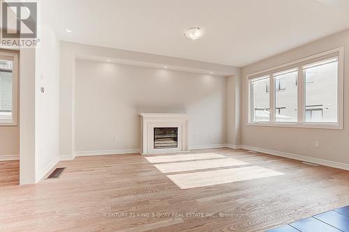 39 Boiton Street, Richmond Hill, ON - Indoor With Fireplace