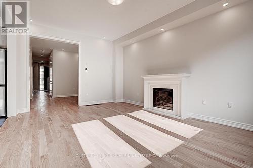 39 Boiton Street, Richmond Hill, ON - Indoor Photo Showing Living Room With Fireplace