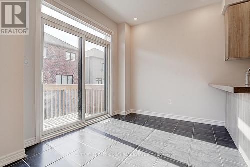 39 Boiton Street, Richmond Hill, ON - Indoor Photo Showing Other Room