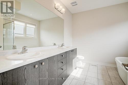 39 Boiton Street, Richmond Hill, ON - Indoor Photo Showing Bathroom