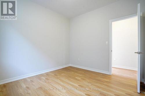 39 Boiton Street, Richmond Hill, ON - Indoor Photo Showing Other Room