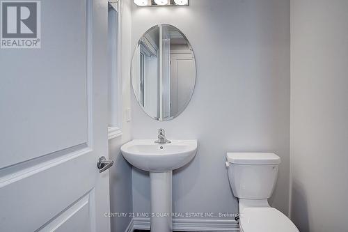 39 Boiton Street, Richmond Hill, ON - Indoor Photo Showing Bathroom