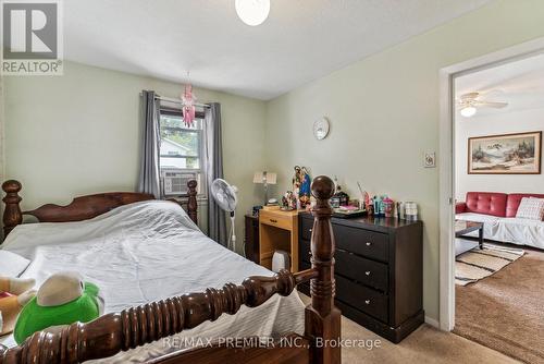 104 Rodney Street, Collingwood, ON - Indoor Photo Showing Bedroom