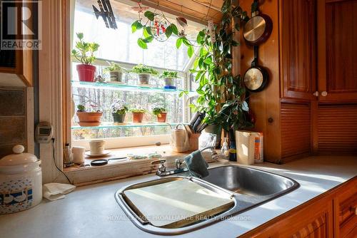 1067B Shawenegog Lake Lane, North Frontenac (Frontenac North), ON - Indoor Photo Showing Kitchen With Double Sink