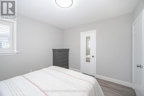 50 Beacon Avenue, Hamilton, ON - Indoor Photo Showing Bedroom