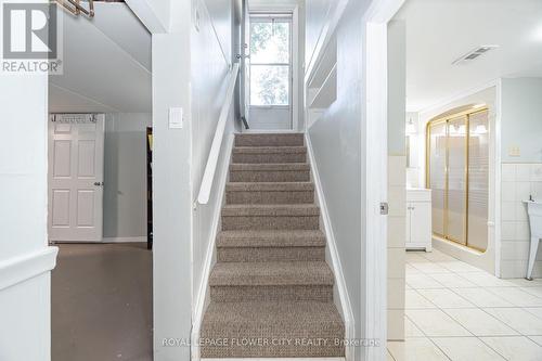 50 Beacon Avenue, Hamilton, ON - Indoor Photo Showing Other Room