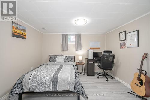 50 Beacon Avenue, Hamilton, ON - Indoor Photo Showing Bedroom