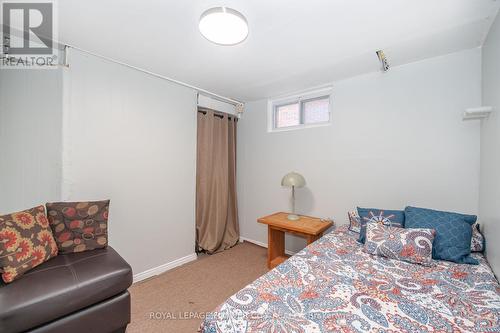 50 Beacon Avenue, Hamilton, ON - Indoor Photo Showing Bedroom