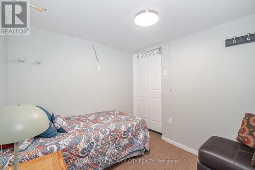 50 Beacon Avenue, Hamilton, ON - Indoor Photo Showing Bedroom