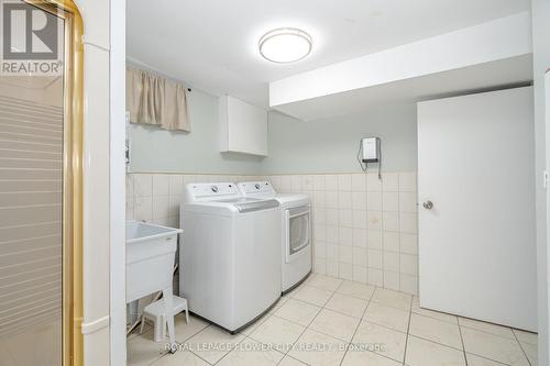 50 Beacon Avenue, Hamilton, ON - Indoor Photo Showing Laundry Room