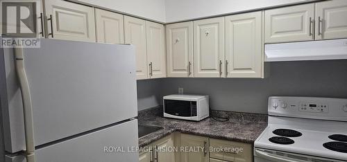 Lower - 738 Stonepath Circle, Pickering, ON - Indoor Photo Showing Kitchen