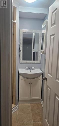 Lower - 738 Stonepath Circle, Pickering, ON - Indoor Photo Showing Bathroom