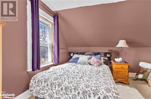 1061 Taverner Road, Gravenhurst, ON - Indoor Photo Showing Bedroom