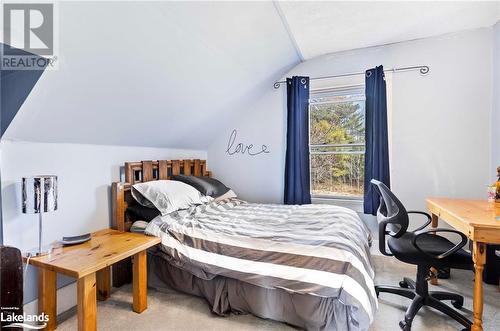 1061 Taverner Road, Gravenhurst, ON - Indoor Photo Showing Bedroom