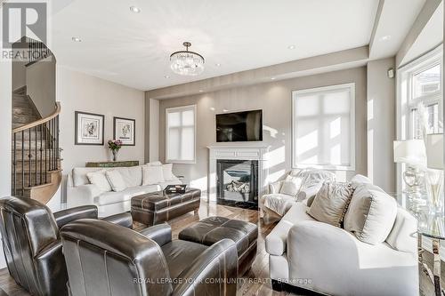 105 Burns Boulevard, King, ON - Indoor Photo Showing Living Room With Fireplace