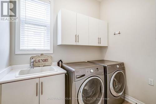 105 Burns Boulevard, King, ON - Indoor Photo Showing Laundry Room