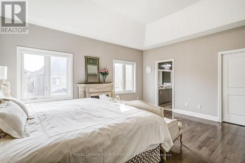 105 Burns Boulevard, King, ON - Indoor Photo Showing Bedroom