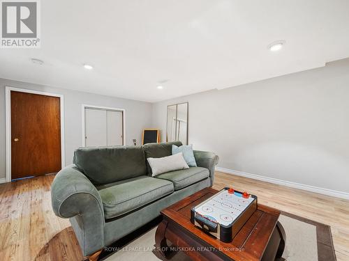 1859 Warminster Side Road, Oro-Medonte, ON - Indoor Photo Showing Living Room