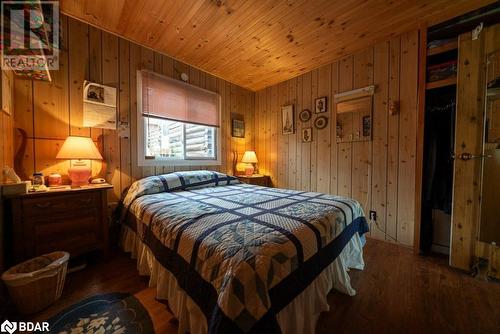 1067 B Shawenegog Lake Lane, Cloyne, ON - Indoor Photo Showing Bedroom