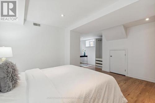 39 Oakwood Avenue, Toronto, ON - Indoor Photo Showing Bedroom