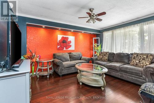 46 Wycliffe Crescent, Kingston (East Of Sir John A. Blvd), ON - Indoor Photo Showing Living Room