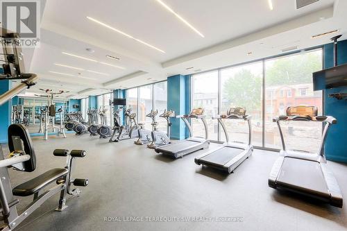 819 - 525 Adelaide Street W, Toronto, ON - Indoor Photo Showing Gym Room