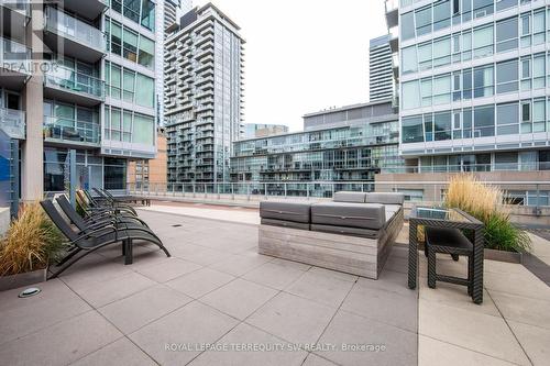 1707 - 199 Richmond Street W, Toronto, ON - Outdoor