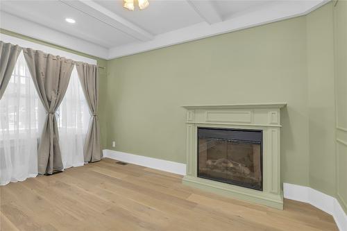 189 1St Street, Princeton, BC - Indoor Photo Showing Living Room With Fireplace