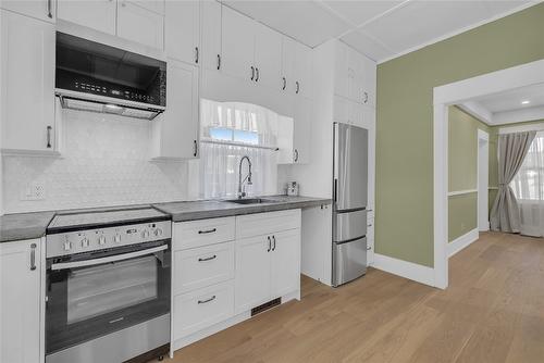 189 1St Street, Princeton, BC - Indoor Photo Showing Kitchen With Upgraded Kitchen