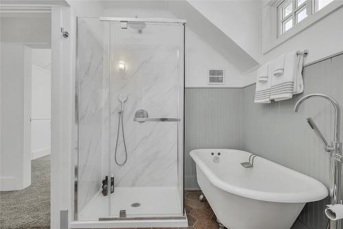 189 1St Street, Princeton, BC - Indoor Photo Showing Bathroom