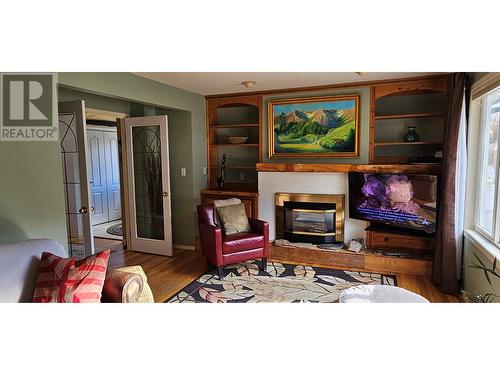 2290 Dewolfe Avenue Lot# 1, Kimberley, BC - Indoor Photo Showing Living Room With Fireplace