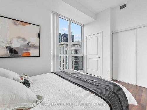 Ph116-17 Anndale Dr, Toronto, ON - Indoor Photo Showing Bedroom