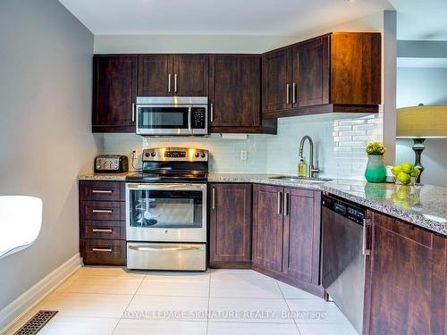 24 Coventry St, Toronto, ON - Indoor Photo Showing Kitchen