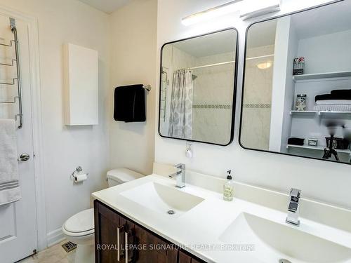 24 Coventry St, Toronto, ON - Indoor Photo Showing Bathroom