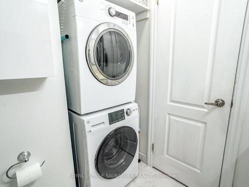 24 Coventry St, Toronto, ON - Indoor Photo Showing Laundry Room