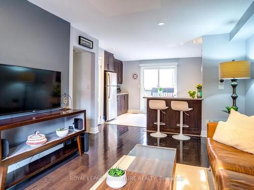 24 Coventry St, Toronto, ON - Indoor Photo Showing Living Room