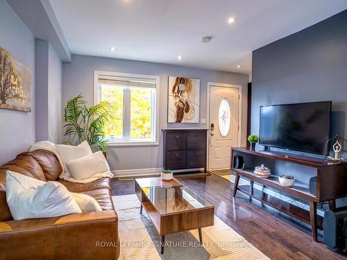 24 Coventry St, Toronto, ON - Indoor Photo Showing Living Room