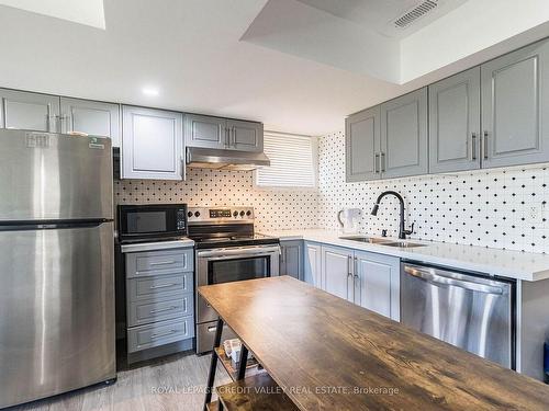 30 Drew Brown Blvd, Orangeville, ON - Indoor Photo Showing Kitchen With Stainless Steel Kitchen With Double Sink