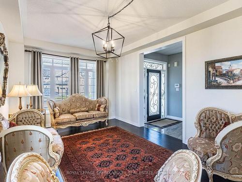 30 Drew Brown Blvd, Orangeville, ON - Indoor Photo Showing Living Room